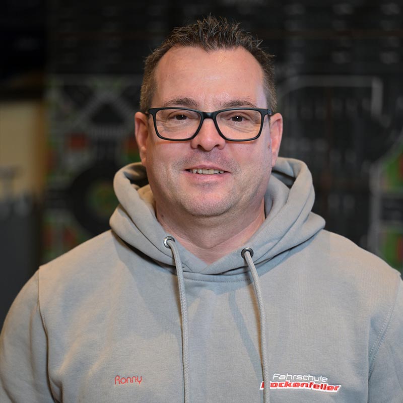 Ronny Sprenger, Fahrlehrer